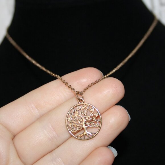 Beautiful gold tree charm necklace 20-23" - Picture 1 of 5